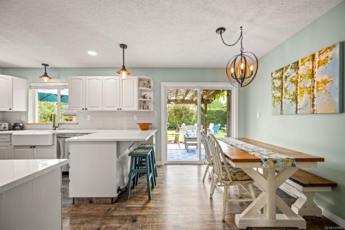 3879 Wavecrest Rd, Campbell River, BC 