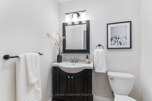 51 Tilman Circle, Markham, ON - Indoor Photo Showing Bathroom