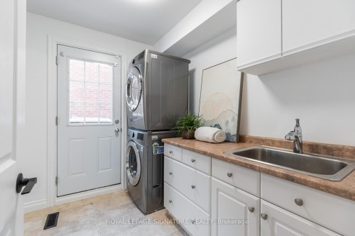 51 Tilman Circle, Markham, ON - Indoor Photo Showing Laundry Room