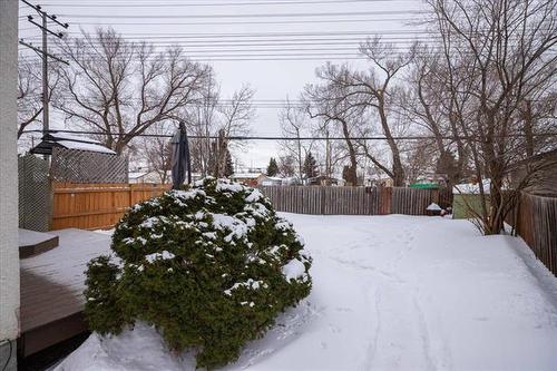 131 Berkshire Bay, Winnipeg, MB 