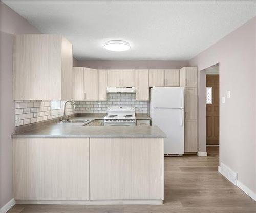 131 Berkshire Bay, Winnipeg, MB 