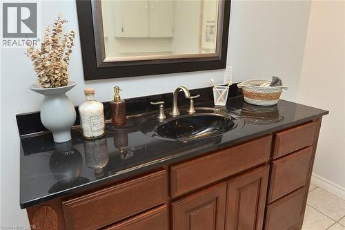 130 Delmar Drive, Hamilton, ON - Indoor Photo Showing Bathroom