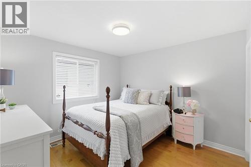 65 Thistlemoor Drive, Caledonia, ON - Indoor Photo Showing Bedroom