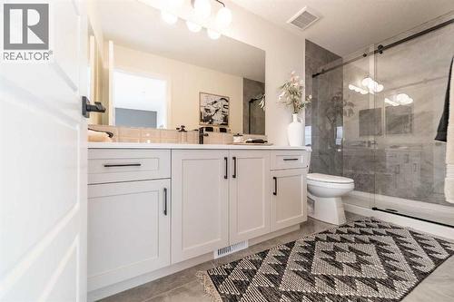 580 Buffaloberry Manor Se, Calgary, AB 