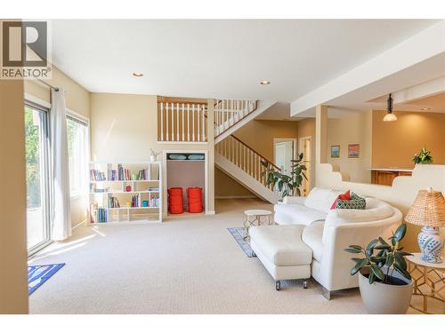 344 Raven Drive, Kelowna, BC - Indoor