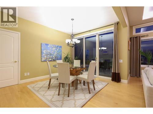 344 Raven Drive, Kelowna, BC - Indoor Photo Showing Dining Room