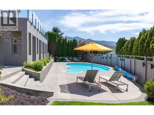 344 Raven Drive, Kelowna, BC - Outdoor With In Ground Pool