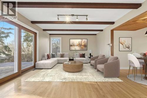 327 Willow Ridge Place Se, Calgary, AB - Indoor Photo Showing Living Room