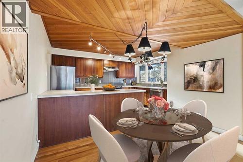 327 Willow Ridge Place Se, Calgary, AB - Indoor Photo Showing Dining Room