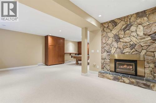 327 Willow Ridge Place Se, Calgary, AB - Indoor With Fireplace