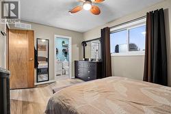 Primary bedroom with ensuite - 