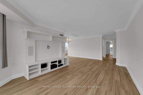1404-22 Clarissa Drive, Richmond Hill, ON - Indoor Photo Showing Other Room