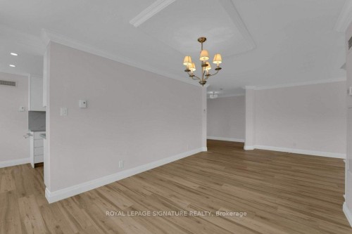 1404-22 Clarissa Drive, Richmond Hill, ON - Indoor Photo Showing Other Room