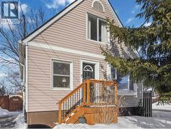 182 EAST 33RD Street  Hamilton, ON L8V 3T6