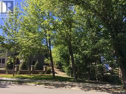 22 Topsail Road  St. John's, NL A1E 2A5