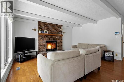 290 Rogers Road, Regina, SK - Indoor Photo Showing Living Room With Fireplace