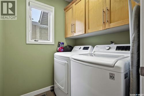 290 Rogers Road, Regina, SK - Indoor Photo Showing Laundry Room