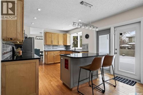 290 Rogers Road, Regina, SK - Indoor Photo Showing Kitchen