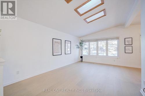 336 Hampton Heath Road, Burlington, ON - Indoor Photo Showing Other Room