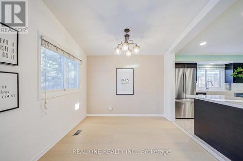 336 Hampton Heath Road, Burlington, ON - Indoor