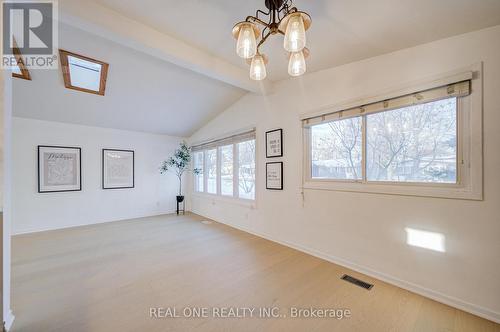336 Hampton Heath Road, Burlington, ON - Indoor Photo Showing Other Room