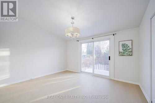 336 Hampton Heath Road, Burlington, ON - Indoor Photo Showing Other Room