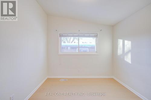 336 Hampton Heath Road, Burlington, ON - Indoor Photo Showing Other Room