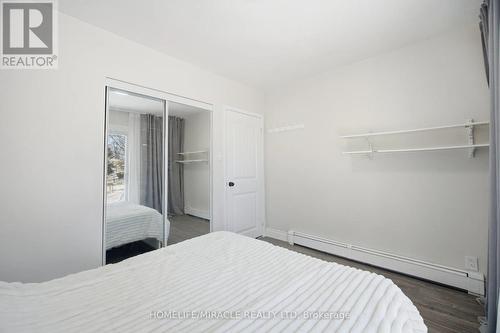 290 Lincoln Road, Waterloo, ON - Indoor Photo Showing Bedroom