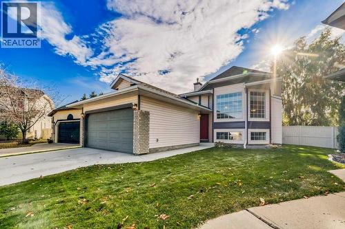 222 Diamond Court SE  Calgary, AB T2C 7C7