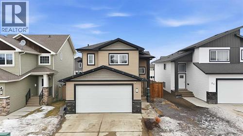17 Vermont Close  Blackfalds, AB T4M 0L7