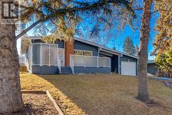 911 80 Avenue SW  Calgary, AB T2V 0V4