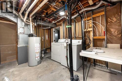 1432 43 Street Ne, Calgary, AB - Indoor Photo Showing Other Room