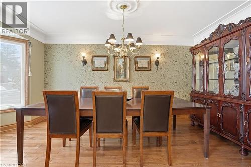 9 Lamb Court, Caledonia, ON - Indoor Photo Showing Dining Room