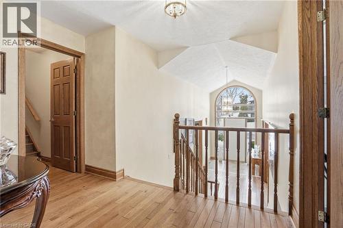 9 Lamb Court, Caledonia, ON - Indoor Photo Showing Other Room