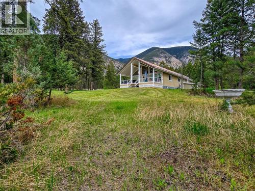 5226 Juniper Heights Road  Invermere, BC V0A 1K2