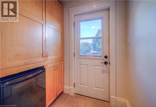 31 Stirling Avenue N, Kitchener, ON - Indoor Photo Showing Other Room