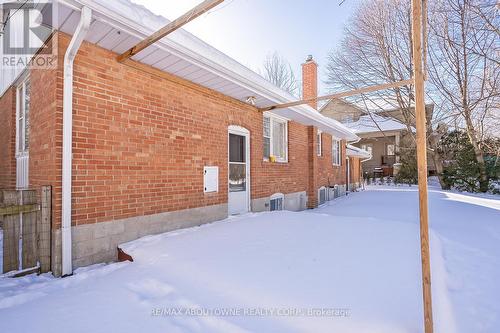 2067 Devon Road, Oakville, ON - Outdoor