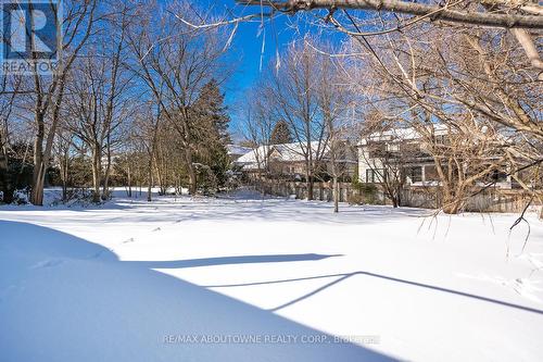 2067 Devon Road, Oakville, ON - Outdoor With View