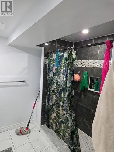 2 Rideau Crescent, Hamilton, ON - Indoor Photo Showing Other Room