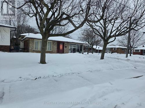 2 Rideau Crescent, Hamilton, ON - Outdoor