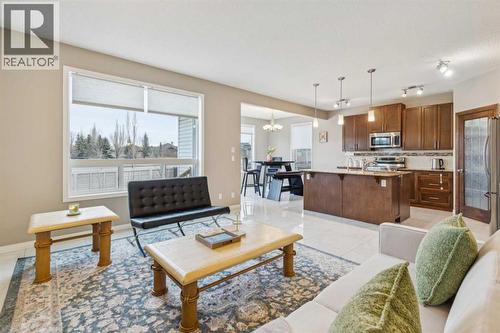 71 Walden Manor Se, Calgary, AB - Indoor Photo Showing Living Room