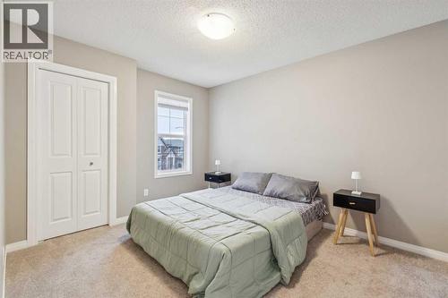 71 Walden Manor Se, Calgary, AB - Indoor Photo Showing Bedroom