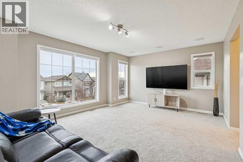 71 Walden Manor Se, Calgary, AB - Indoor Photo Showing Other Room