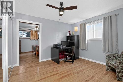 16 Rundleson Way Ne, Calgary, AB - Indoor