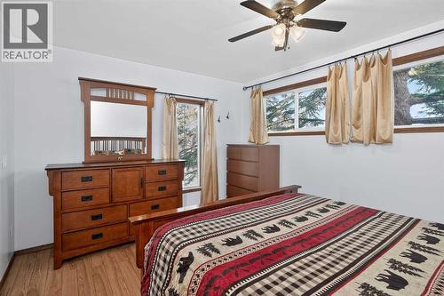 16 Rundleson Way Ne, Calgary, AB - Indoor Photo Showing Bedroom