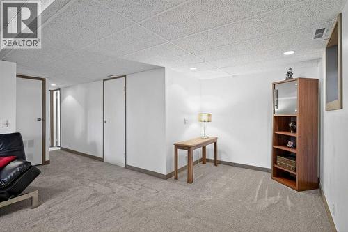 16 Rundleson Way Ne, Calgary, AB - Indoor