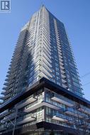 1005 - 30 ROEHAMPTON AVENUE  Toronto, ON M4P 0B9