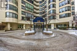 602 - 25 MAITLAND AVENUE  Toronto, ON M4Y 2W1