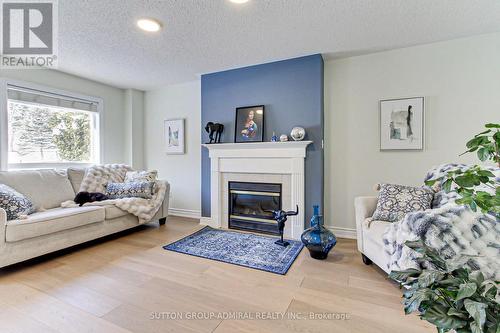 87 Stemmle Drive, Aurora, ON - Indoor Photo Showing Living Room With Fireplace