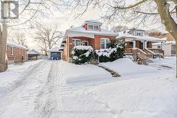 37 LINWOOD STREET  London East (East C), ON N5Y 1W1